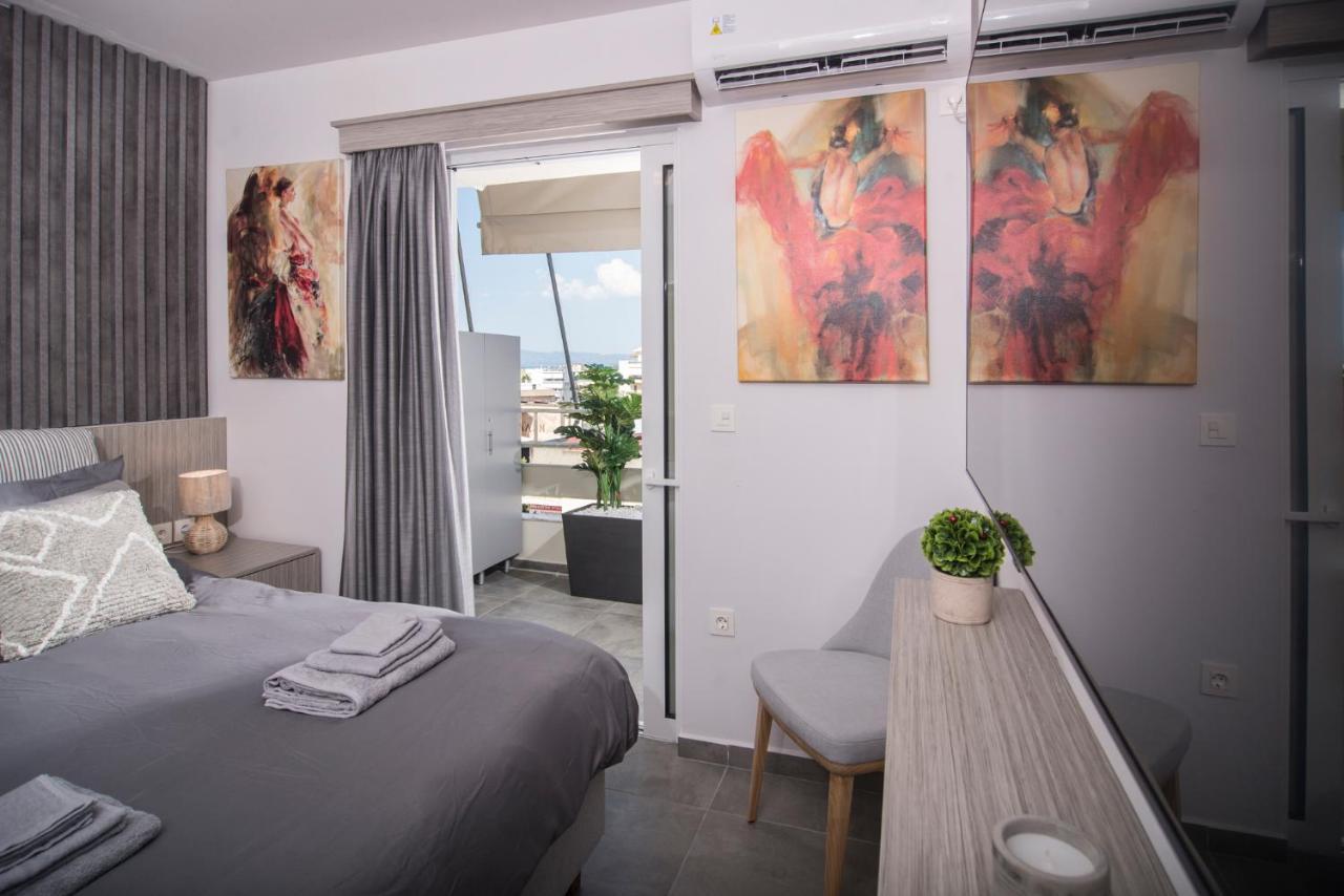 Urban Chic Luxury At The City Center Kalamata Exteriér fotografie