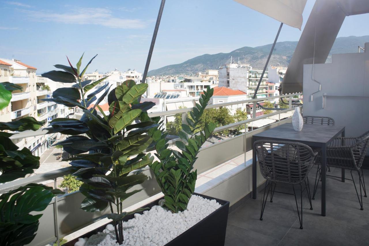 Urban Chic Luxury At The City Center Kalamata Exteriér fotografie